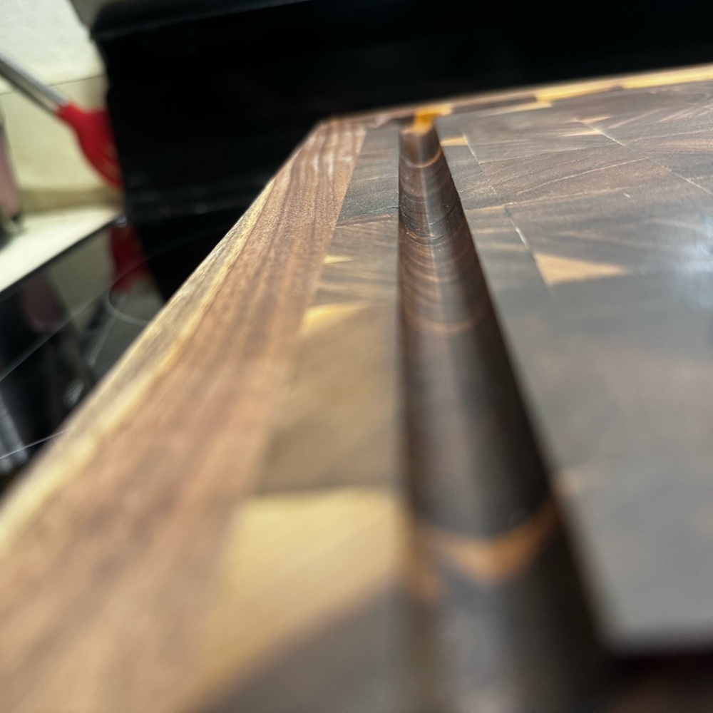 Walnut End-grain Cutting Board - Picture 4 of 6